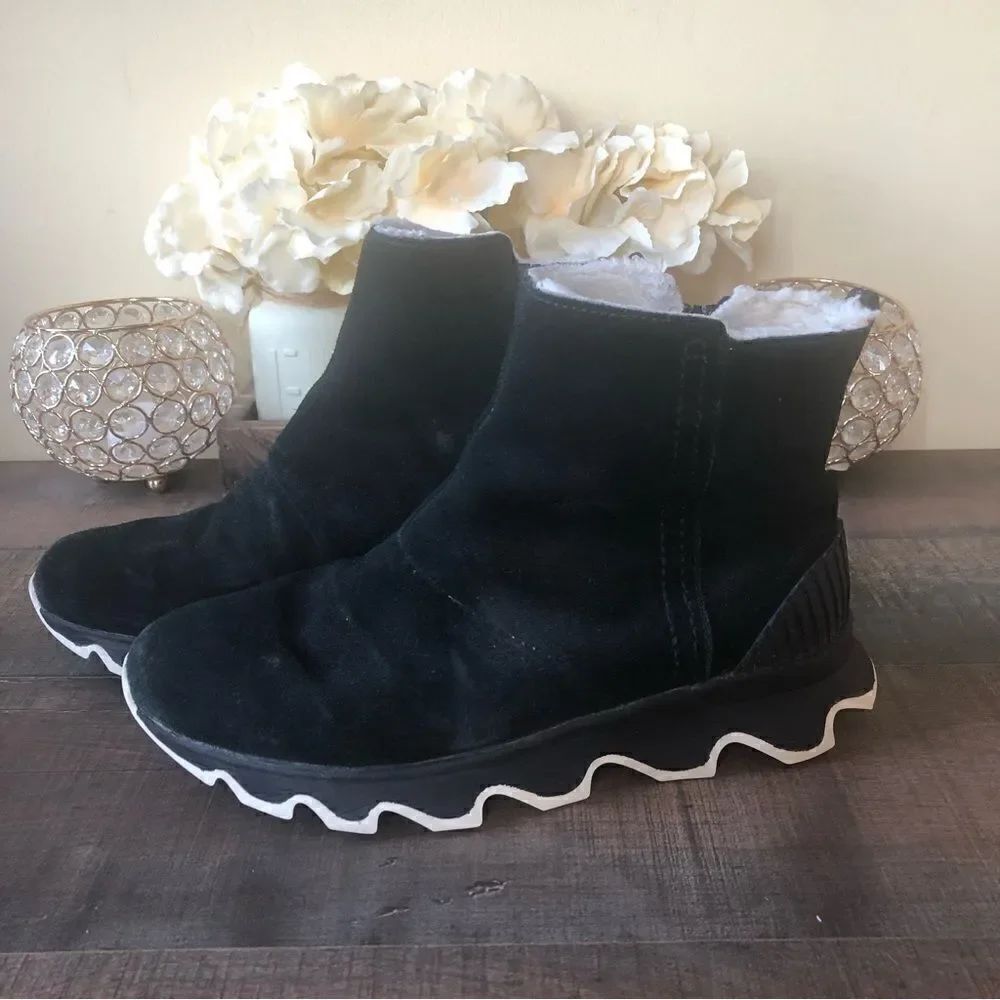 Sorel Kinetic Short Waterproof Winter Boots